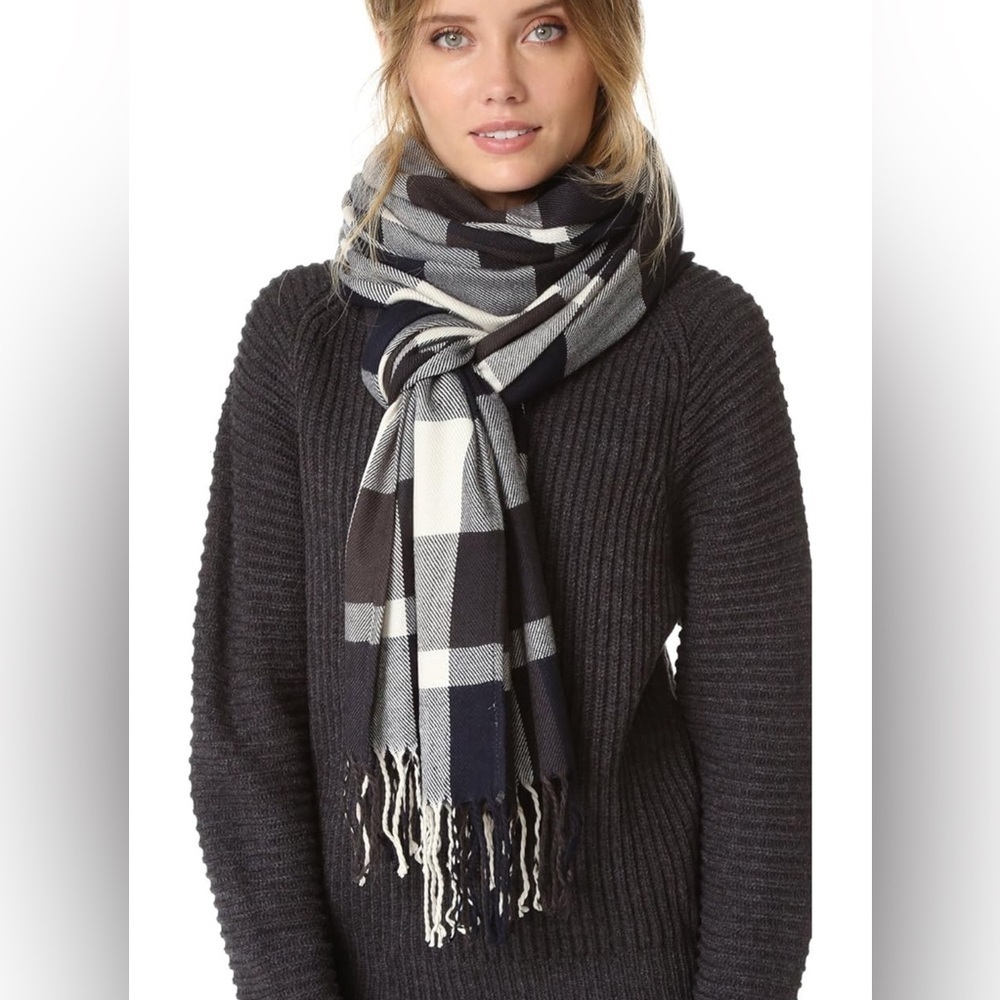 🧣 Plush Women's Ultra Soft Plaid Scarf - Navy/Charcoal/White 🔥